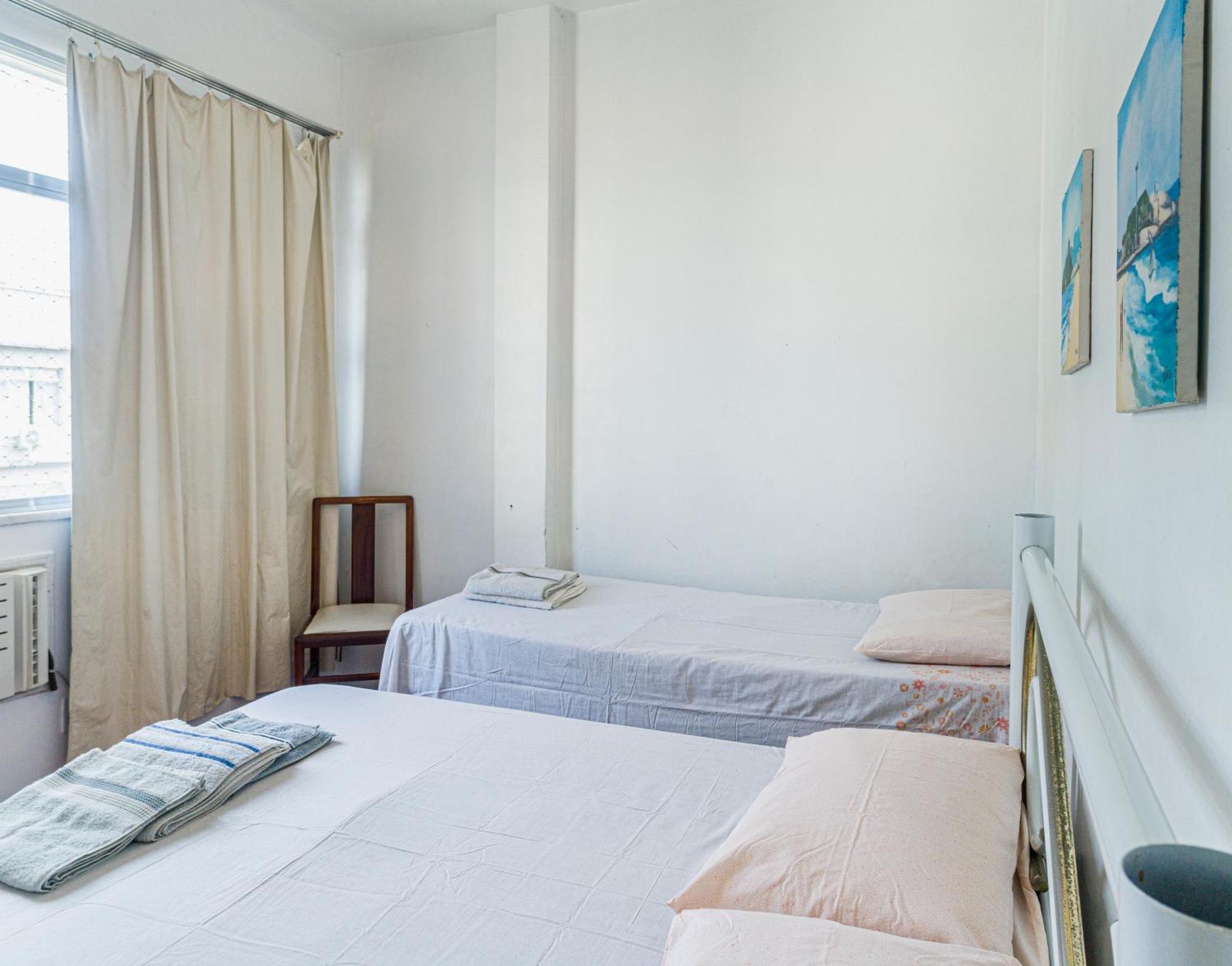 Copacabana Beach Apartment: 3 Bedrooms, 4 Baths, Air Con & Wi-Fi Rio de Janeiro Exterior photo